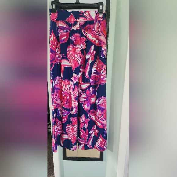 Floral Boutque Pants - Picture 2 of 3